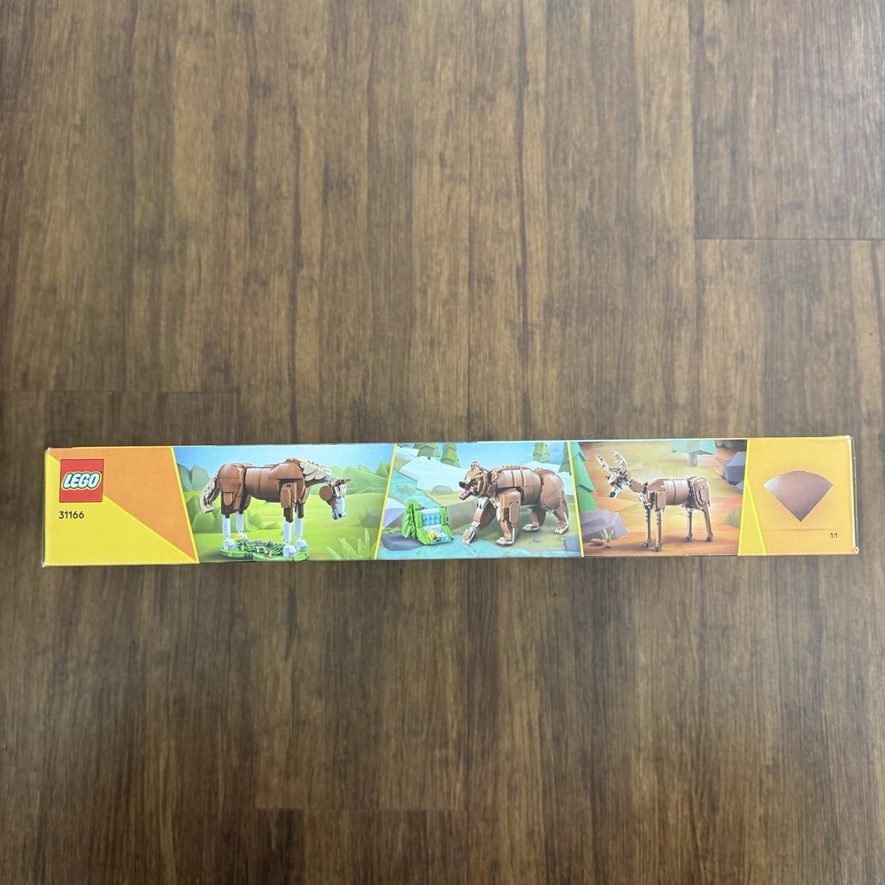 LEGO 31166 Creator 3 in 1 Beautiful Horse Bear Deer 685 Pieces New Animals Woods - Picture 8 of 11